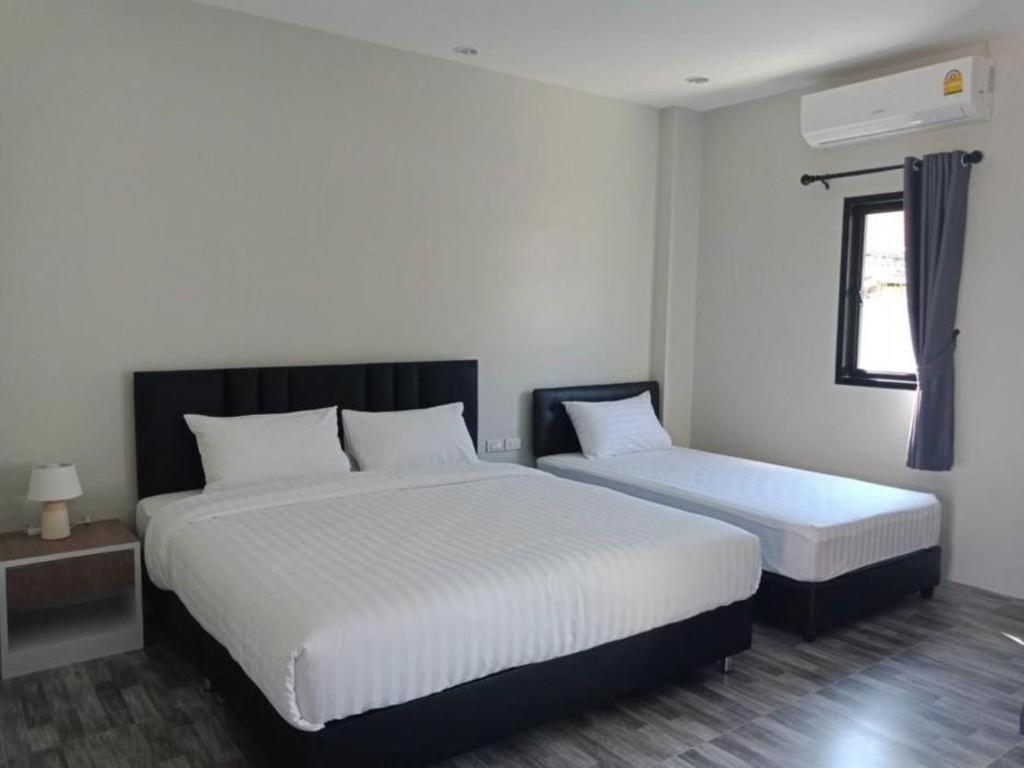Oyo 259 Baan Napatr Hotel Bangtau-part Kültér fotó